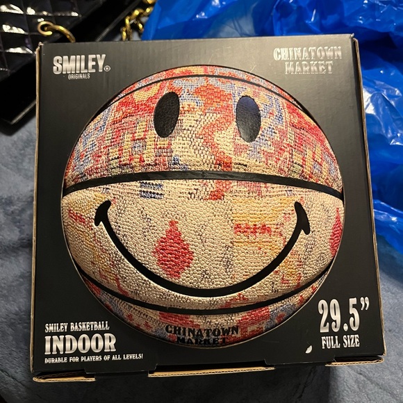 NIB Licensed Chinatown Market and Smiley Brand Collab Basketball - Picture 3 of 5